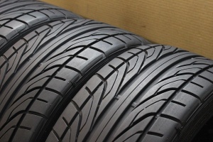 17 215 45 Dunlop Direzza DZ 101 2