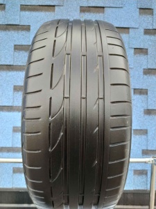 17 22550 Bridgestone Potenza S00