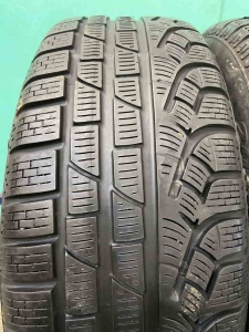 16 20555 Pirelli Sotto Zero Winter 210 Series2 10-15%1-min