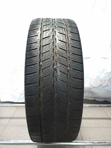 Шины Continental VancoWinter 2 235/65 R16C 118/116R б/у 5