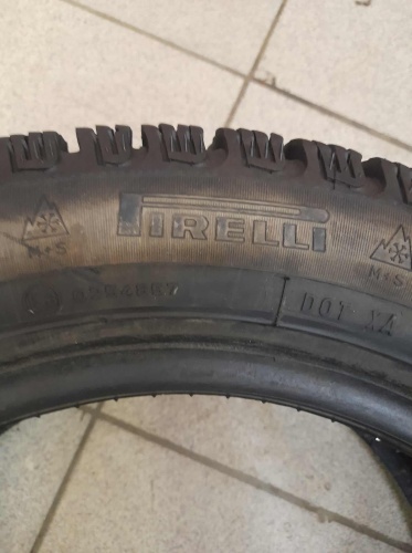 Шины Pirelli Winter Carving edge 195/55 R15 -- б/у 5