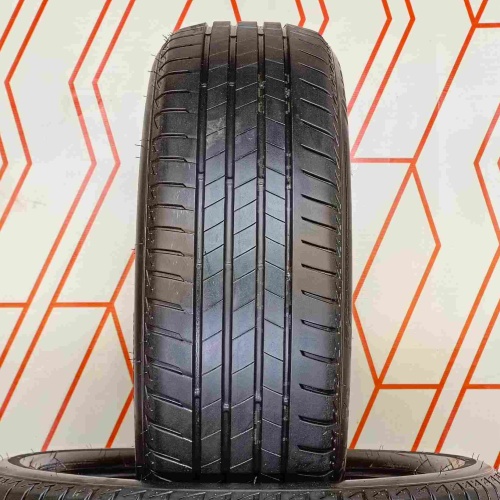 Шины Bridgestone Turanza T005 225/55 R19 -- б/у 5.5