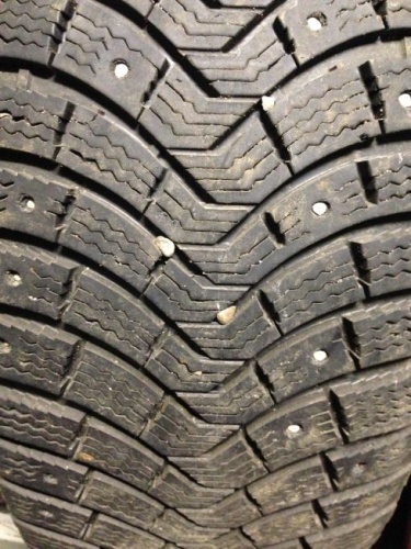 Шины Michelin X-Ice North 2 185/60 R15 -- б/у 5