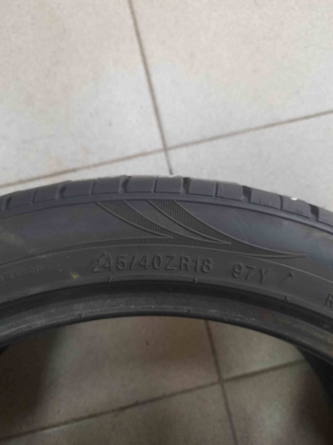 Шины Kumho Ecsta LE Sport KU39 245/40 R18 -- б/у 6