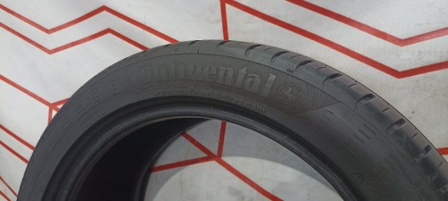 Шины Continental ContiEcoContact 5 215/45 R17 -- б/у 5