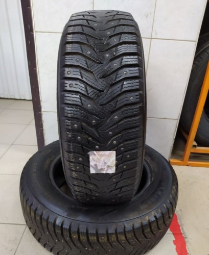 Шины Kumho WinterCraft Ice WI31 215/55 R16 -- б/у 5