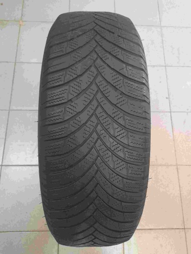 Шины Firestone Winterhawk 4 205/55 R16 -- б/у 5