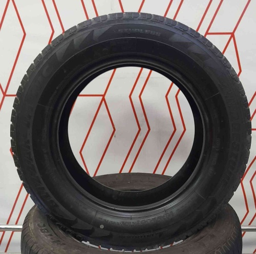 Шины Bridgestone Blizzak LM-18C 215/65 R16C -- б/у 5