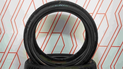 Шины Falken Azenis FK453 245/40 R20 -- б/у 5