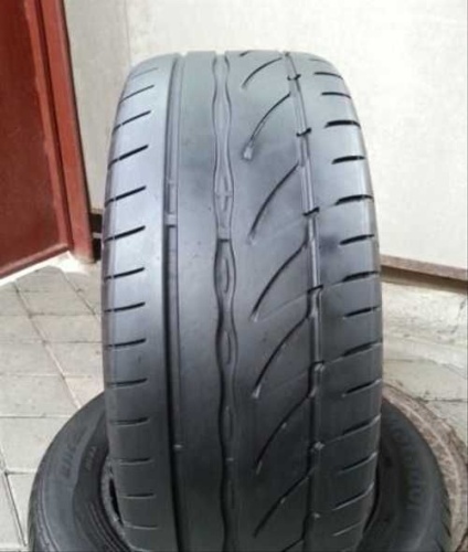 Шины Bridgestone Potenza RE002 Adrenalin 225/40 R18 -- б/у 3.5