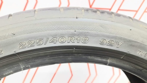 Шины Bridgestone Potenza S001 255/40 R18 -- б/у >20%