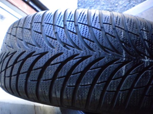 Шины Goodyear UltraGrip 7 205/55 R16 -- б/у 3