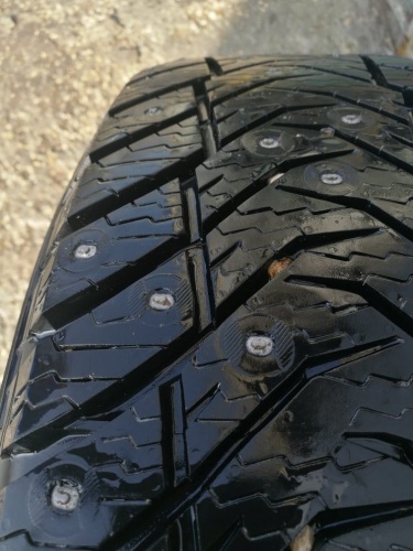 Шины Yokohama ice GUARD IG65 235/60 R18 -- б/у 6