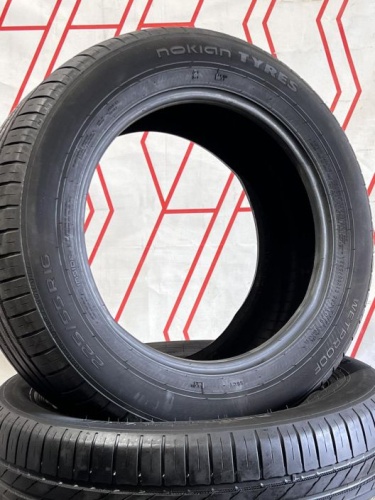 Шины Nokian Tyres Wetproof 225/55 R16 -- б/у 5.5