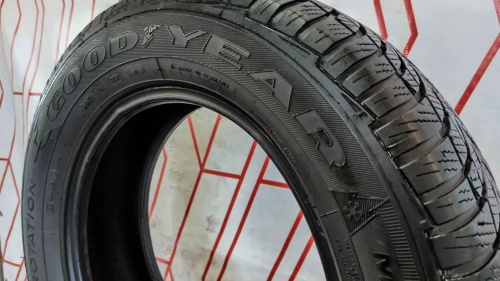 Шины Goodyear UltraGrip 7+ 195/65 R15 -- б/у 5