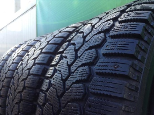 Шины Yokohama Ice Guard F700Z 185/65 R14 -- б/у 5