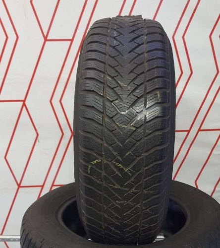 Шины Goodyear Eagle Ultra Grip 215/65 R16 -- б/у 5