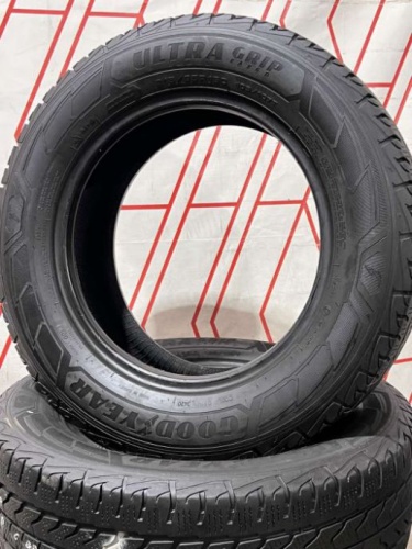 Шины Goodyear Cargo Ultra Grip 215/65 R16C 109T б/у 5