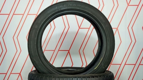 Шины Kumho I'Zen KW27 225/45 R18 -- б/у 5