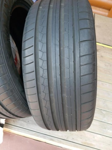 Шины Dunlop SP Sport Maxx 265/35 R18 -- б/у 3.5