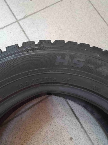 Шины Falken Eurowinter HS-415 195/65 R15 -- б/у 6