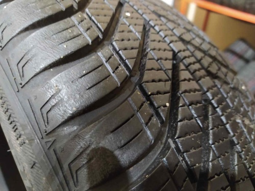 Шины Goodyear Vector 4Seasons 205/55 R16 -- б/у 3.5