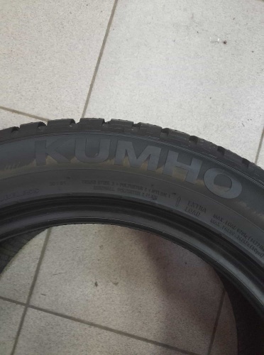 Шины Kumho WinterCraft Ice WI31 205/55 R16 -- б/у 6