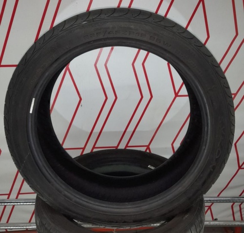 Шины Syron Racc 1 225/45 R18 -- б/у 5.5