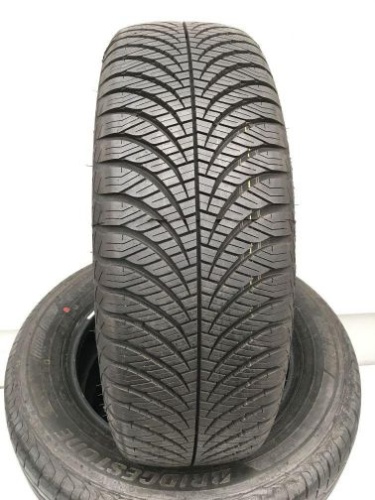 Шины Goodyear Vector 4Seasons 195/60 R15 -- б/у 3.5