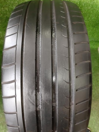 Шины Dunlop SP Sport Maxx RT 235/65 R17 -- б/у 3.5