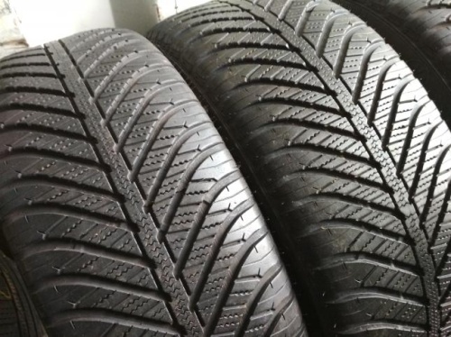 Шины Goodyear Vector 4Seasons 215/60 R17 -- б/у 3.5