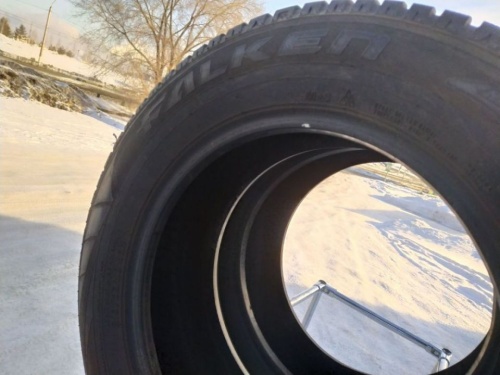 Шины Falken Eurowinter HS-449 215/65 R16 -- б/у 5