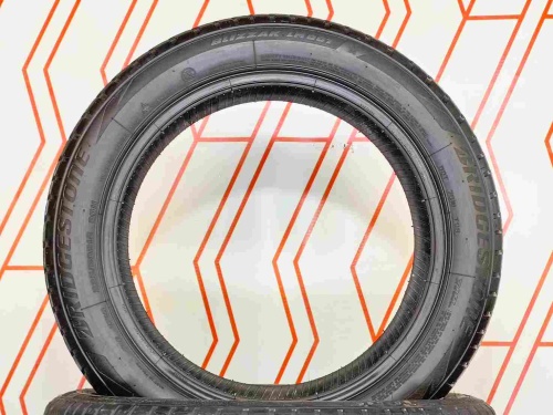 Шины Bridgestone Blizzak LM-001 225/50 R18 -- б/у 5