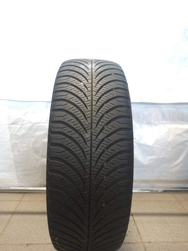 Шины Goodyear Vector 4Seasons 195/50 R15 -- б/у 5