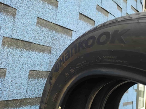 Шины Hankook Kinergy 4S H740 215/60 R16 -- б/у 5