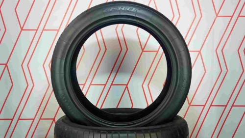 Шины Pirelli P Zero 245/45 R20 -- б/у 5