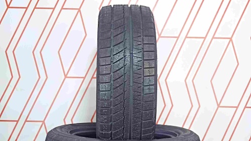 Шины Sailun Ice Blazer Arctic EVO 245/45 R19 102V